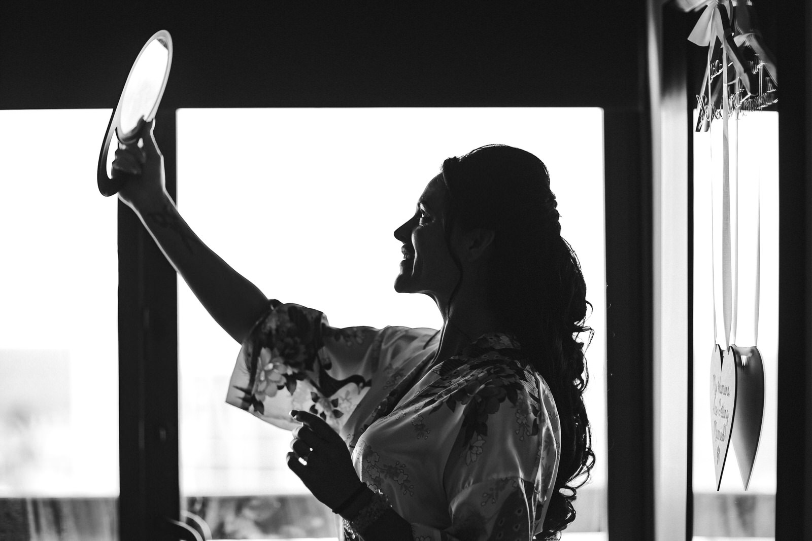 black_and_white_bride_mirror_getting_ready_tiny_house_photo_boca_raton_wedding_photographer.jpg