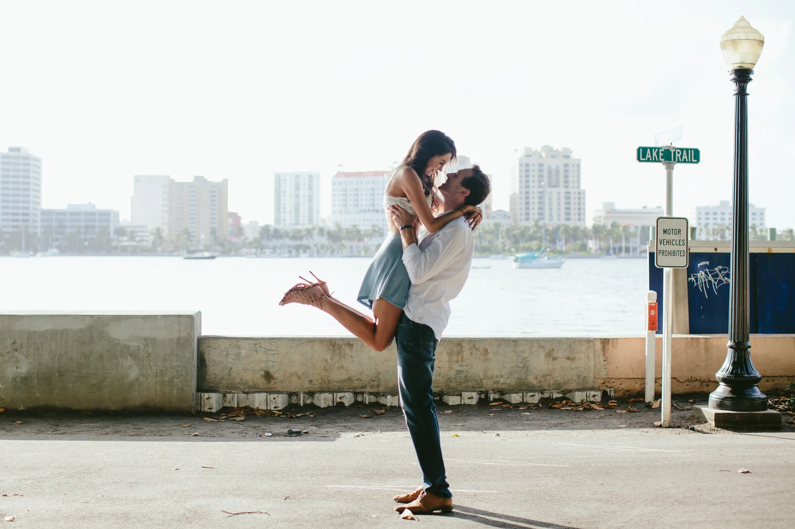 west_palm_beach_engagement_session_worth_avenue_tiny_house_photo-36.jpg