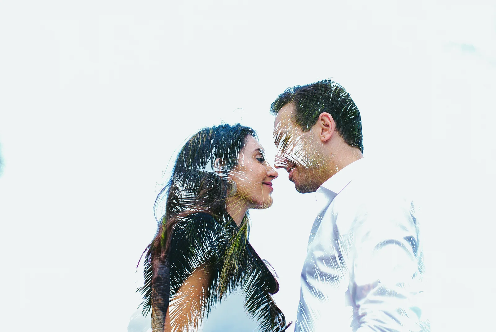 west_palm_beach_engagement_session_worth_avenue_tiny_house_photo-61.jpg