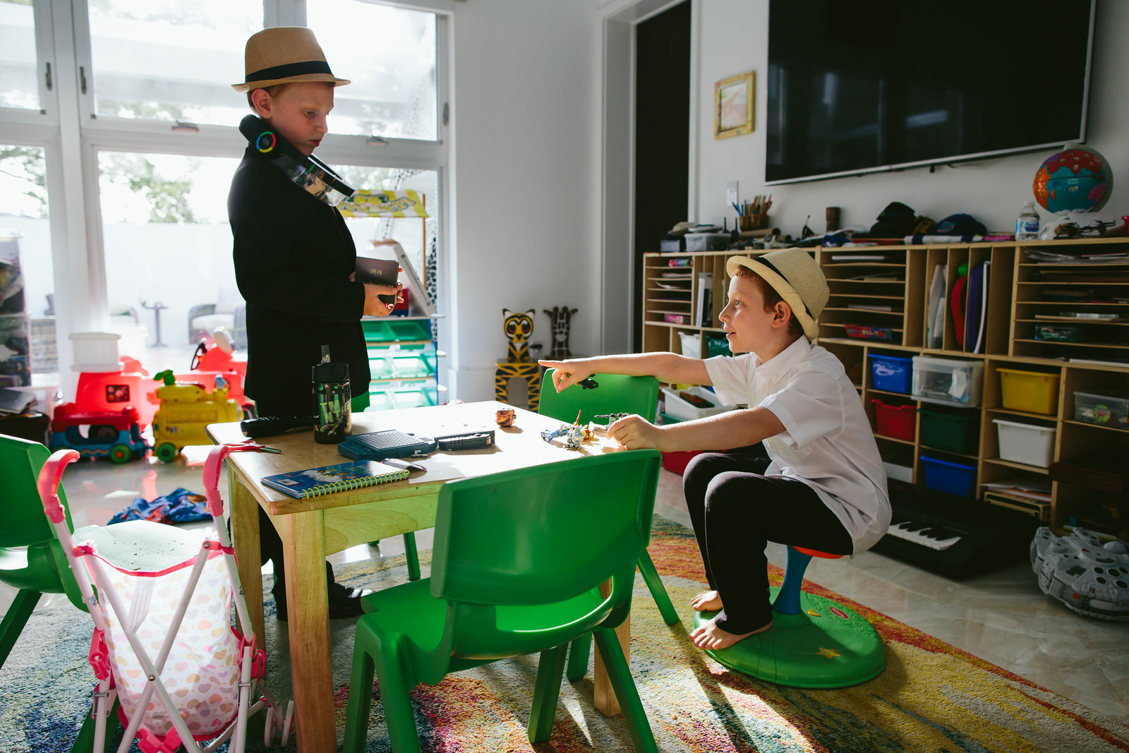 brothers_dad_joke_tiny_house_photo_colorado_family_DITL.jpg