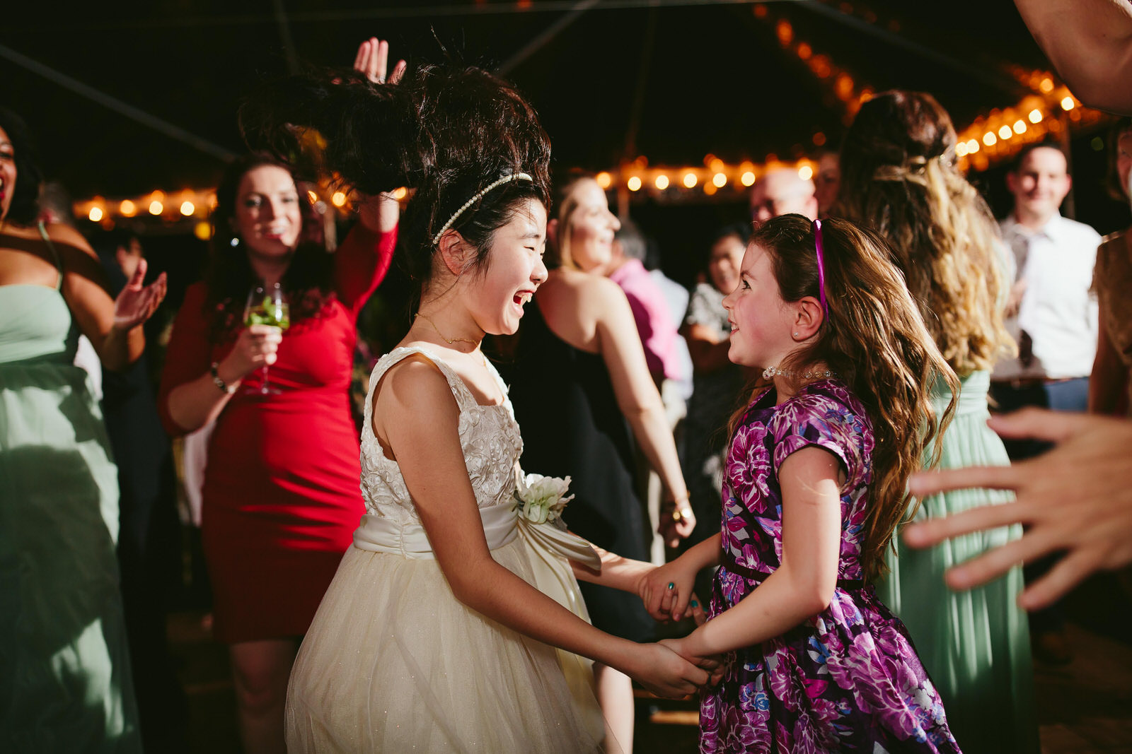 kids_dancing_intimate_backyard_wedding_reception.jpg