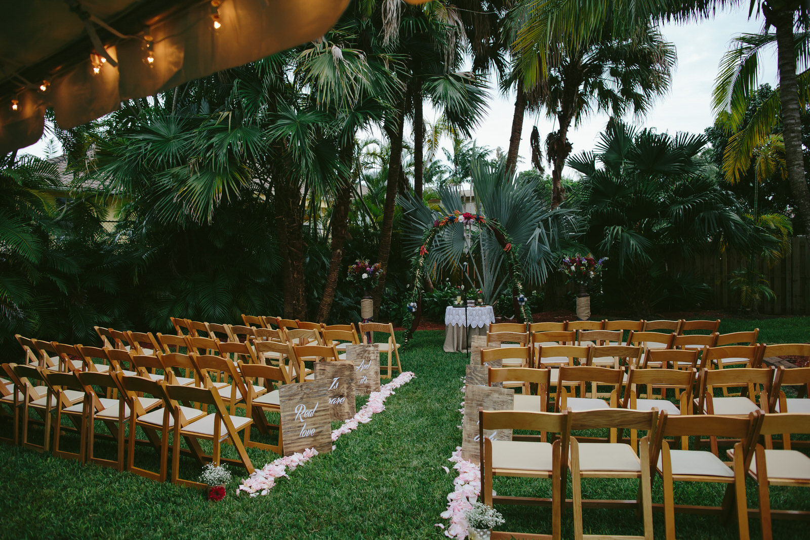 pinecrest_backyard_wedding_tiny_house_photo_candids-36.jpg