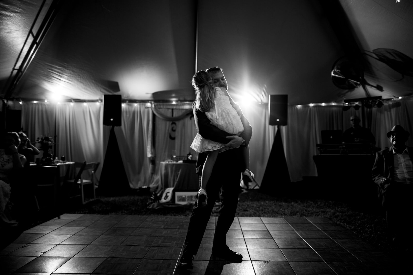 pinecrest_backyard_wedding_tiny_house_photo_reception-163.jpg