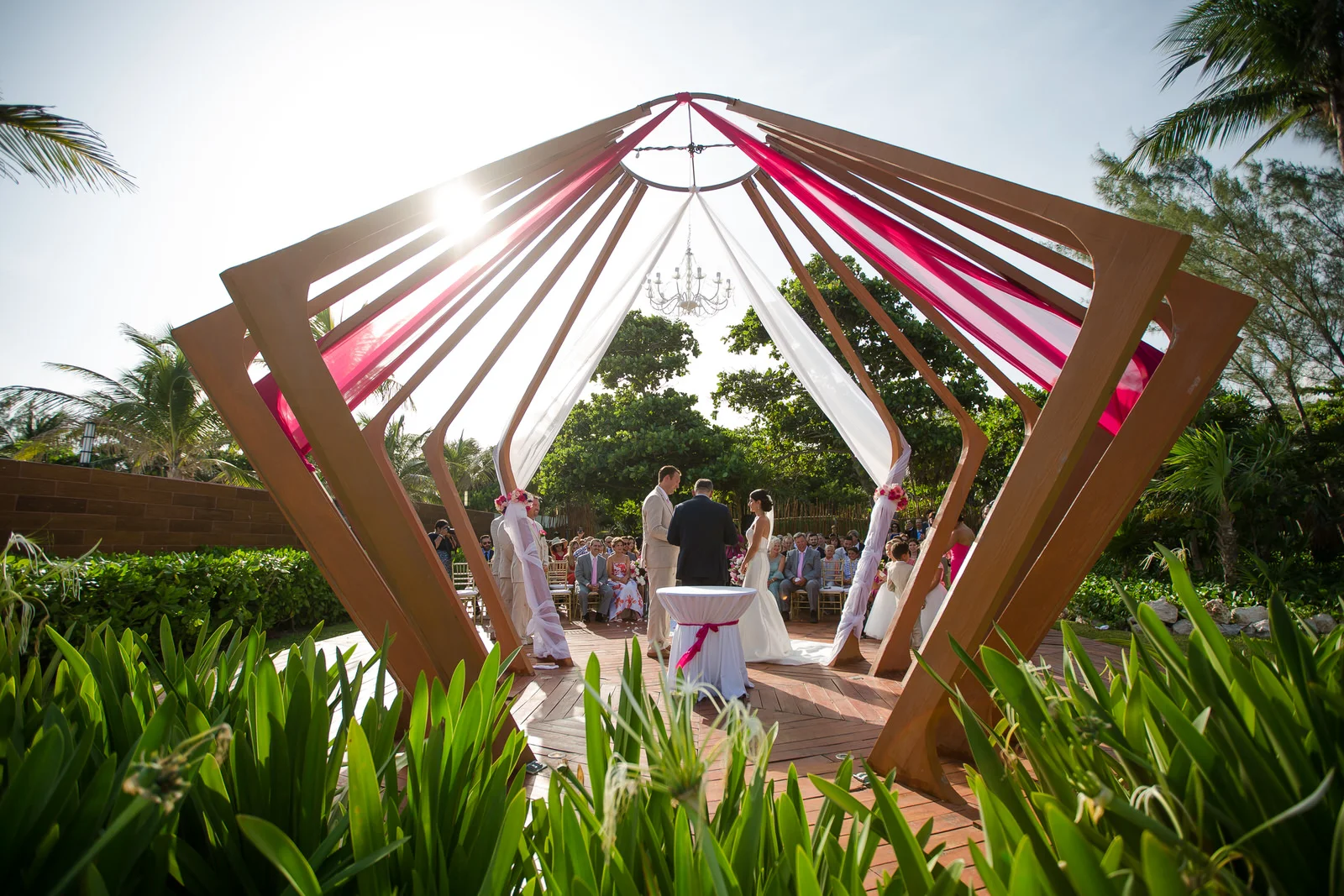 tropical_destination_wedding_tiny_house_photo.jpg