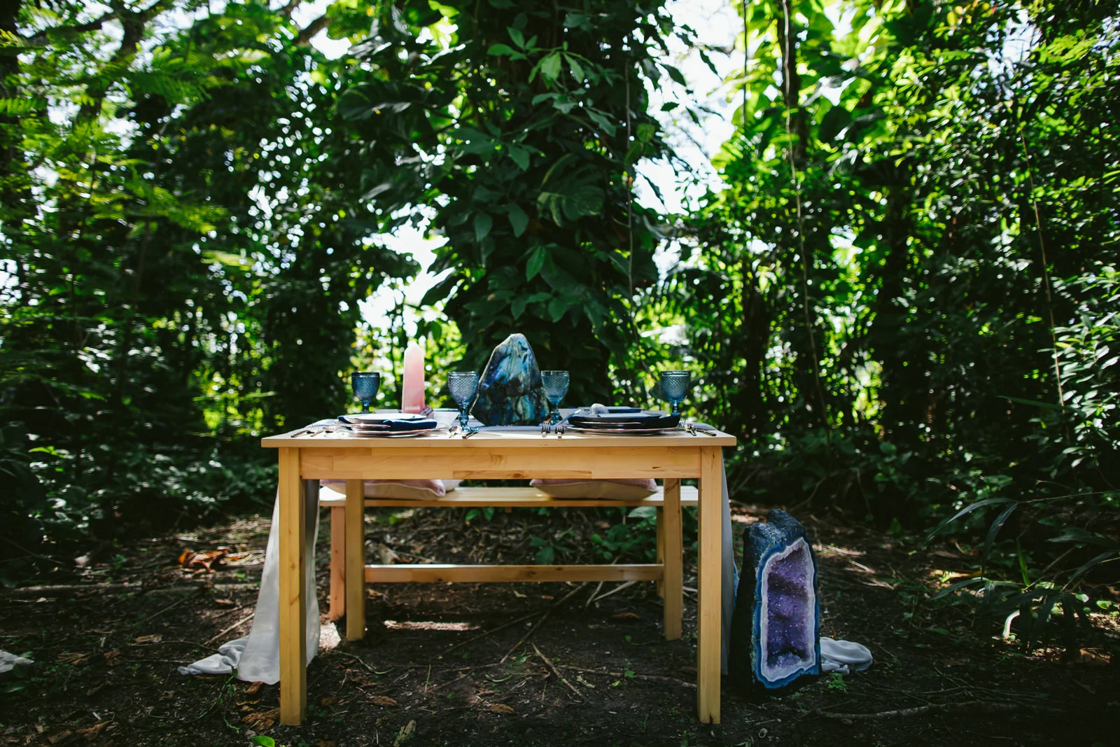 boho-wedding-stylized-shoot-tiny-house-photo-40.jpg