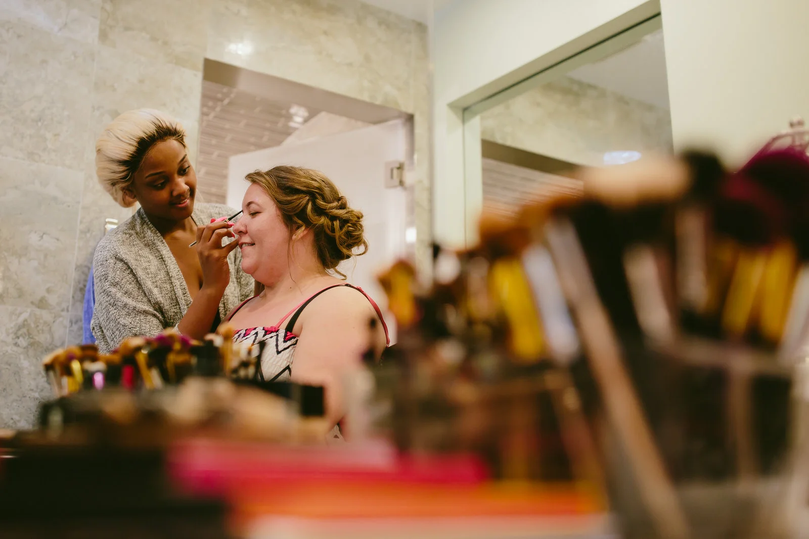 makeup-tiny-house-photo-getting-ready-florida-wedding.jpg