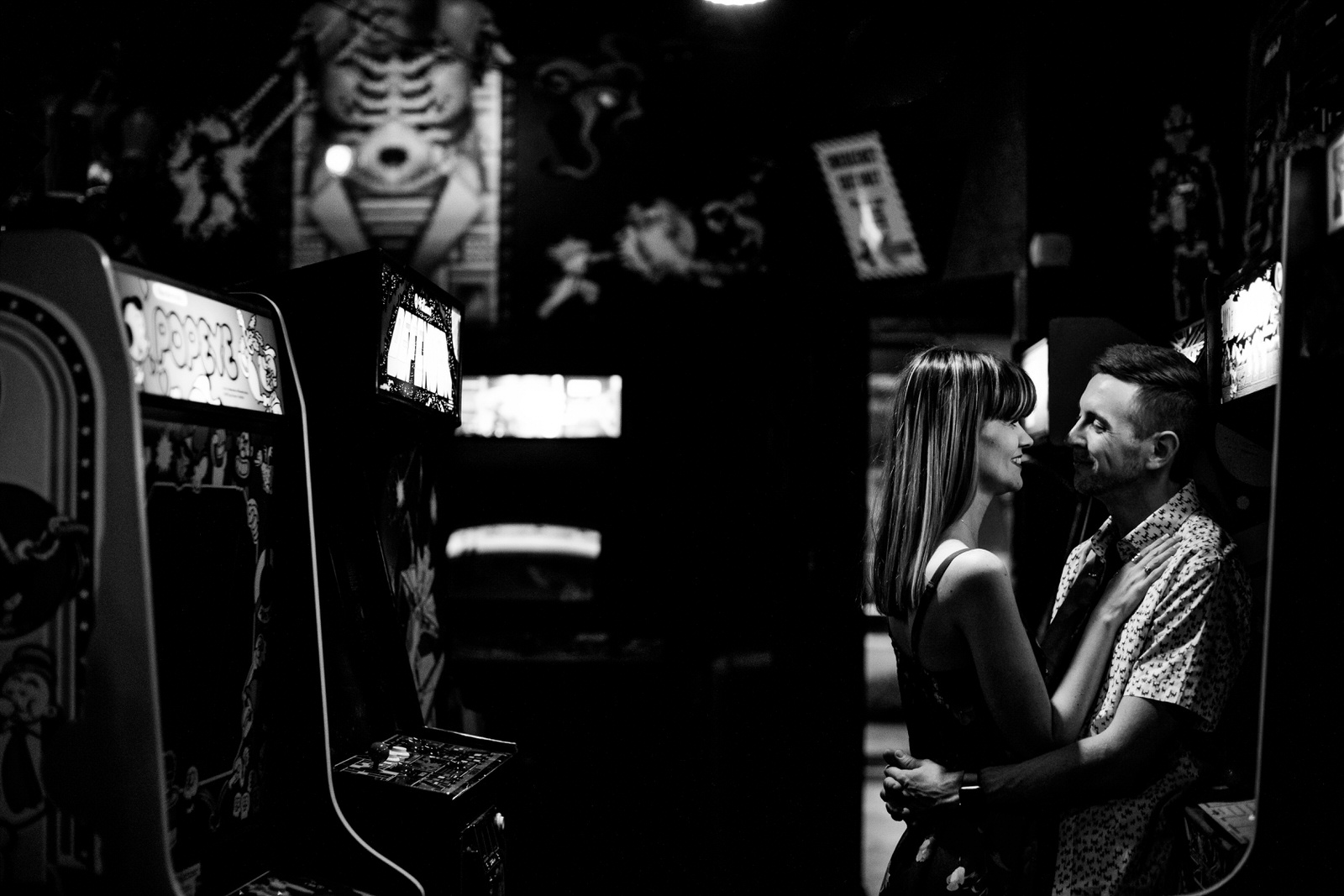 Arcade-Engagement-Session-Player-One-Orlando-Tiny-House-Photo-12.jpg