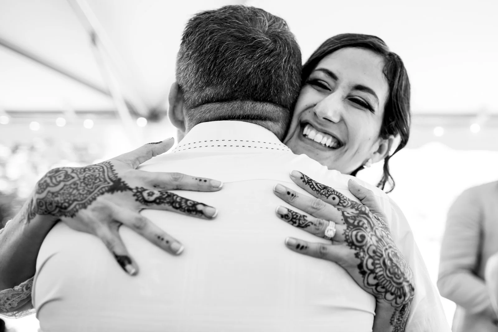 kashi-wedding-reception-tiny-house-photo-embrace-black-and-white-hug.jpg