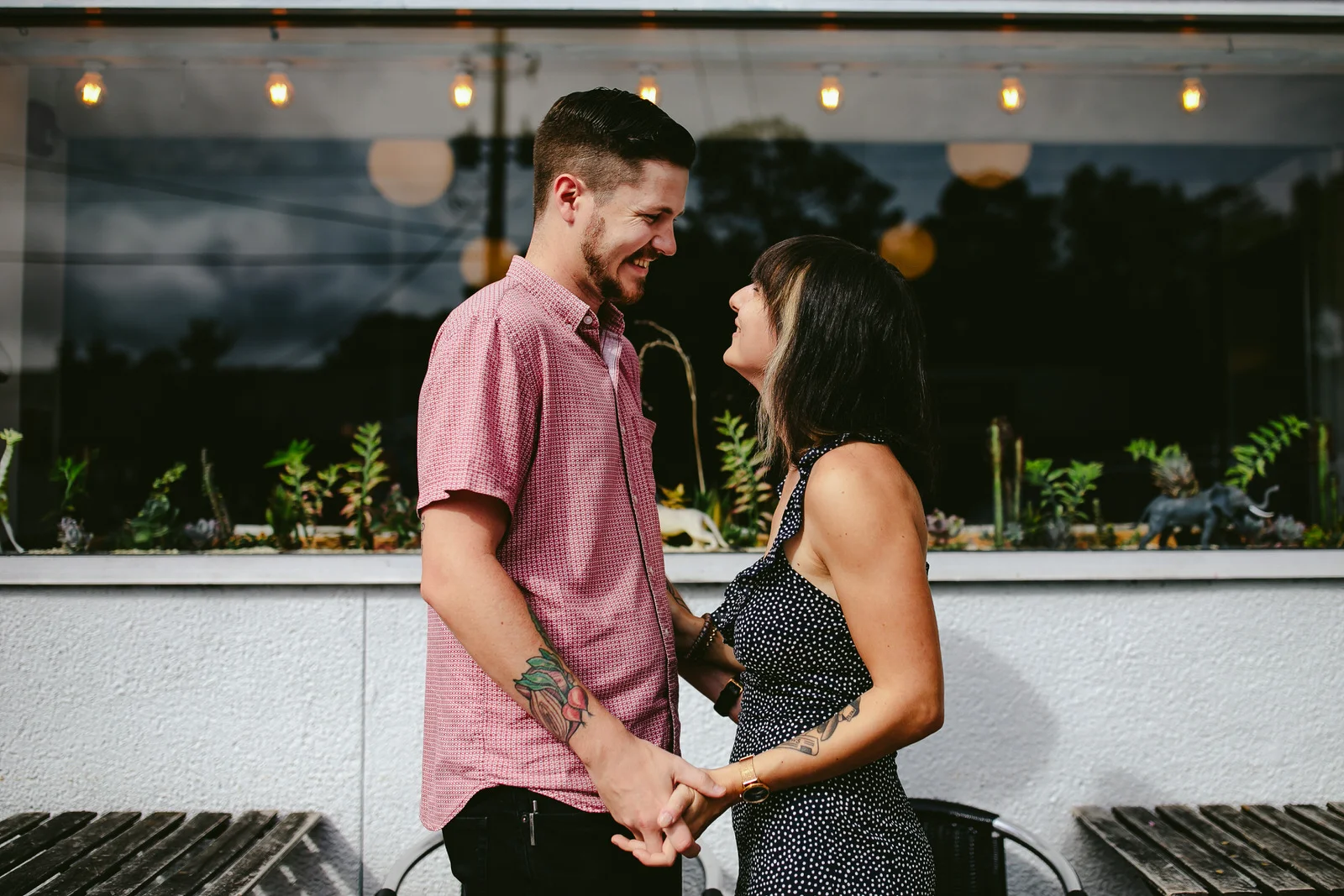 adorable-couple-murray-hill-vagabond-coffee-tiny-house-photo-portraits.jpg