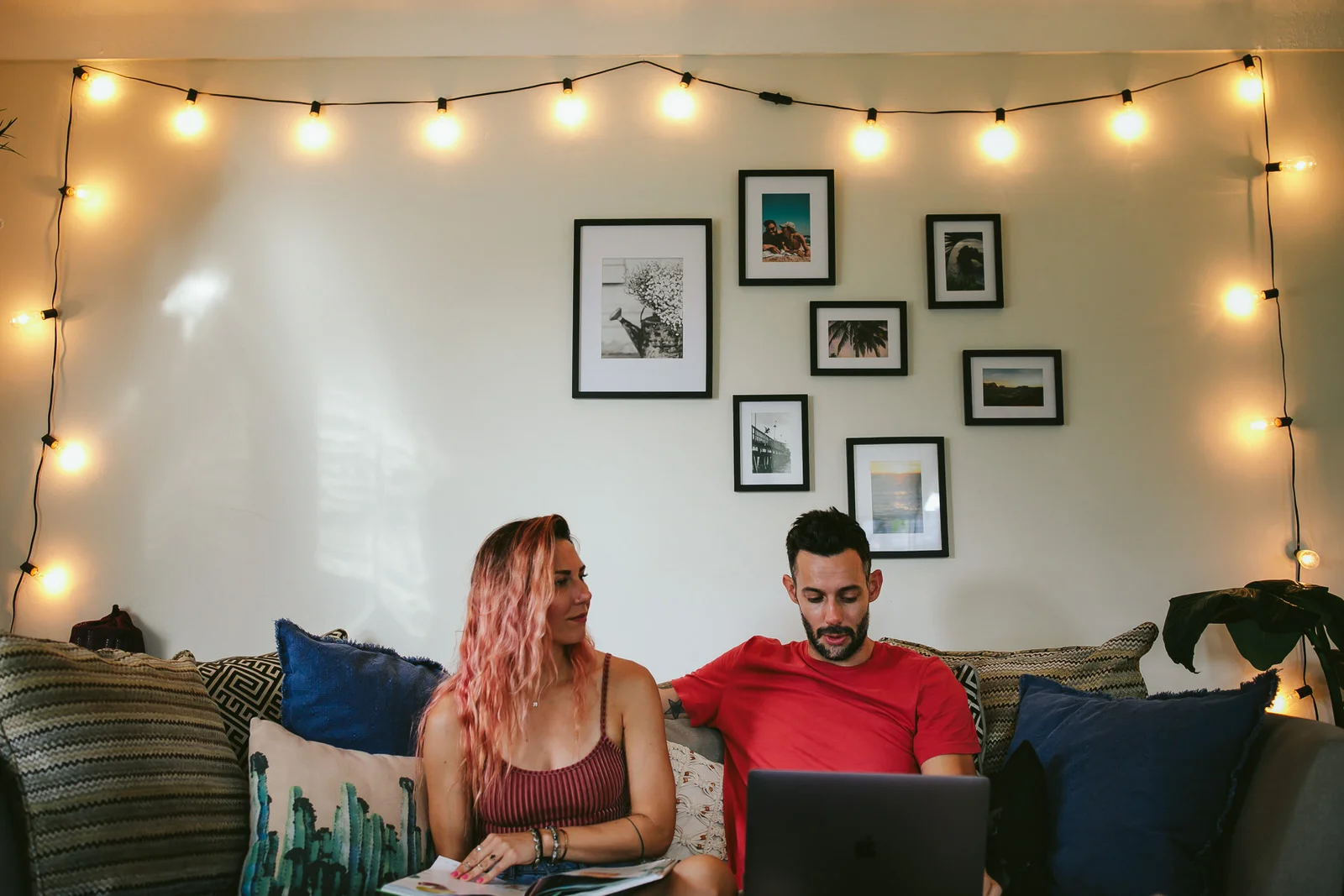 fort-lauderdale-day-in-the-life-engagement-session-tiny-house-photo-14.jpg