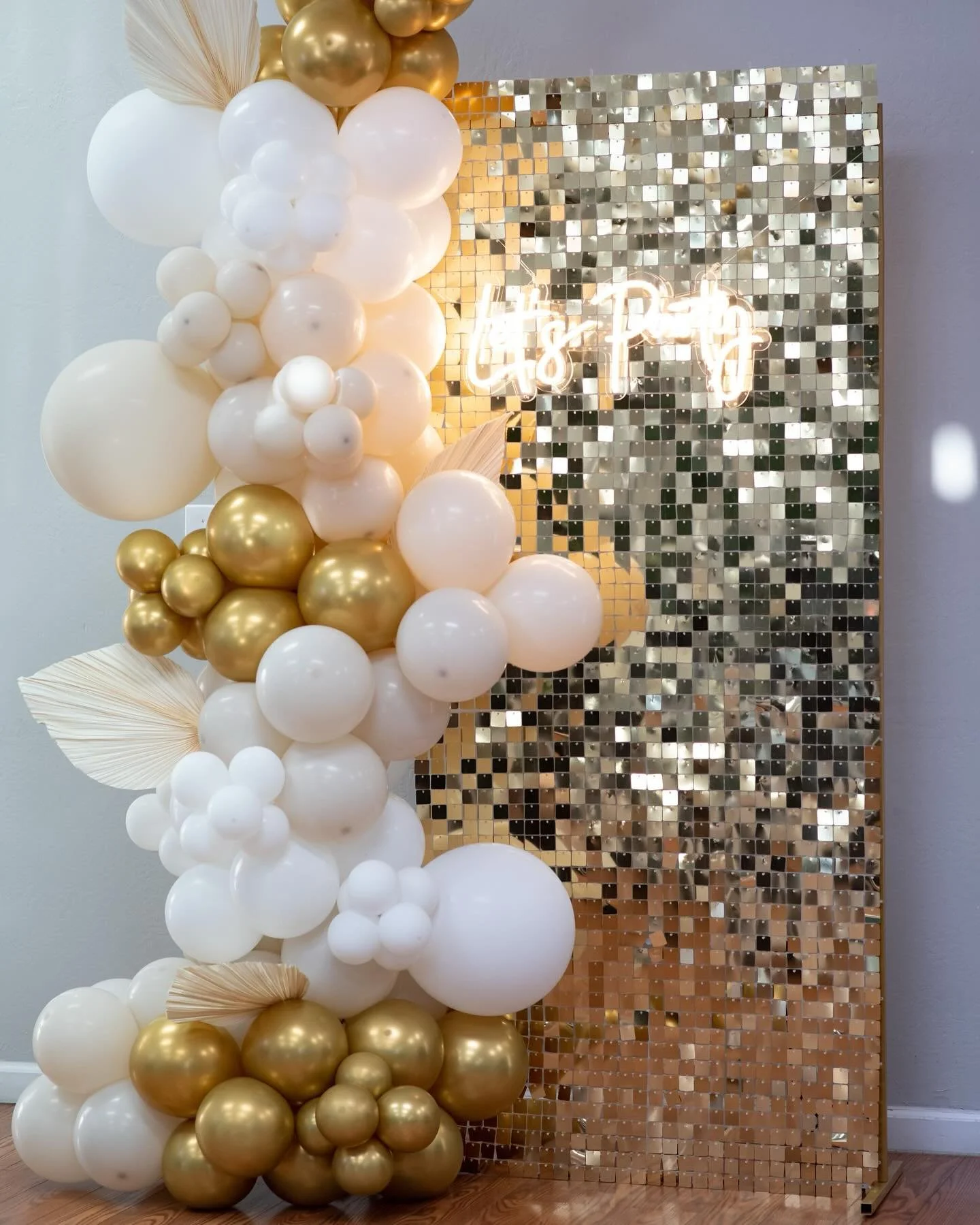 WOW your guests with a dazzling backdrop! 🌟 Our shimmer backdrops add the perfect touch of elegance and glam to any event. Whether you&rsquo;re going for a subtle sparkle or a bold statement, this backdrop will make your photos unforgettable! Messag