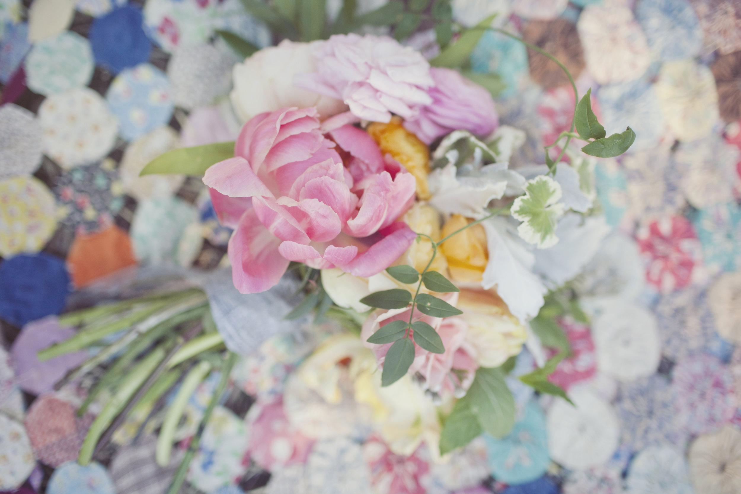 Colorful wedding bouquet | Simply Charming Socials | Atlanta Wedding Planner