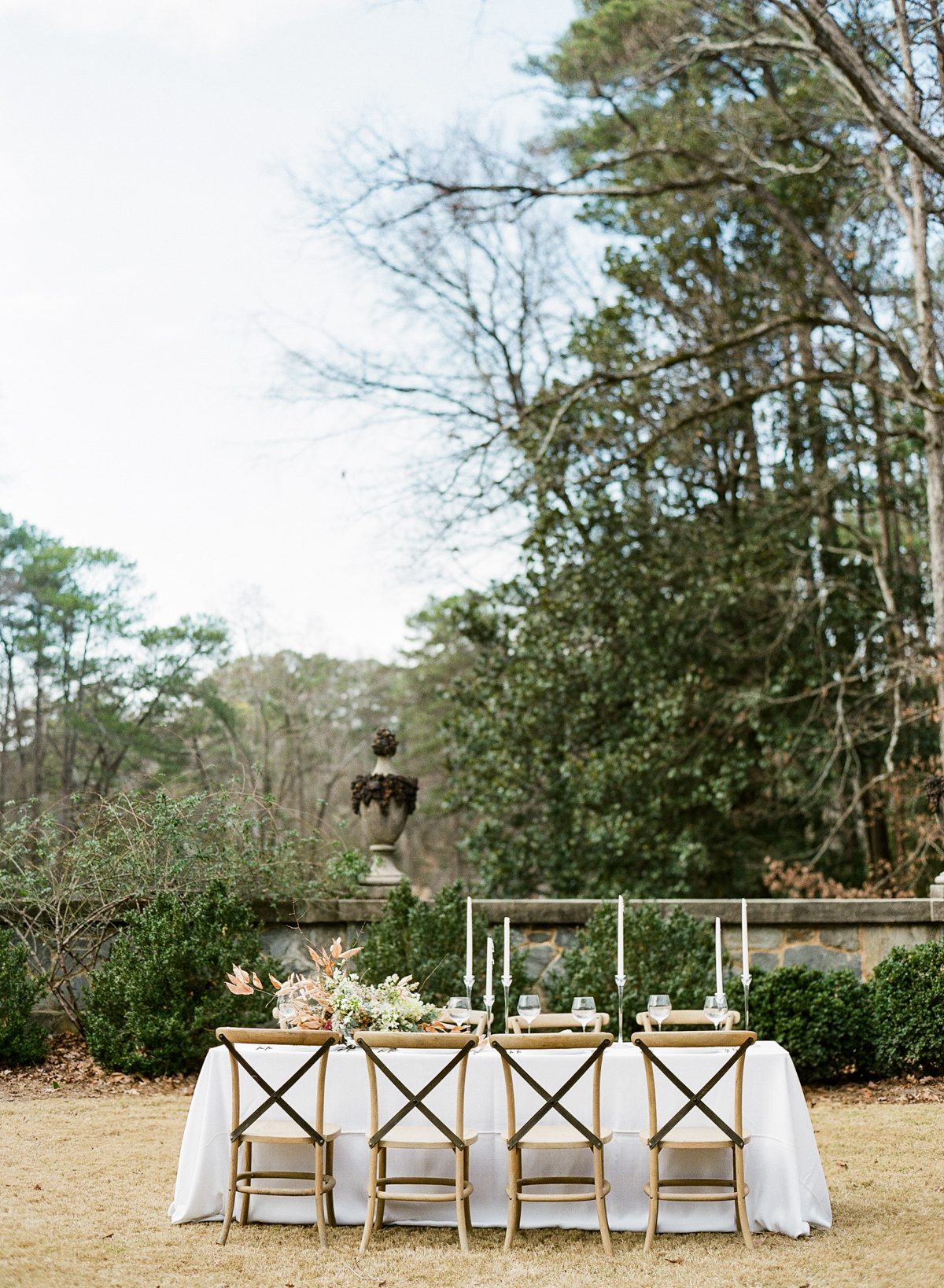 Outdoor Winter Tablescape | Simply Charming Socials | Atlanta Wedding Planner