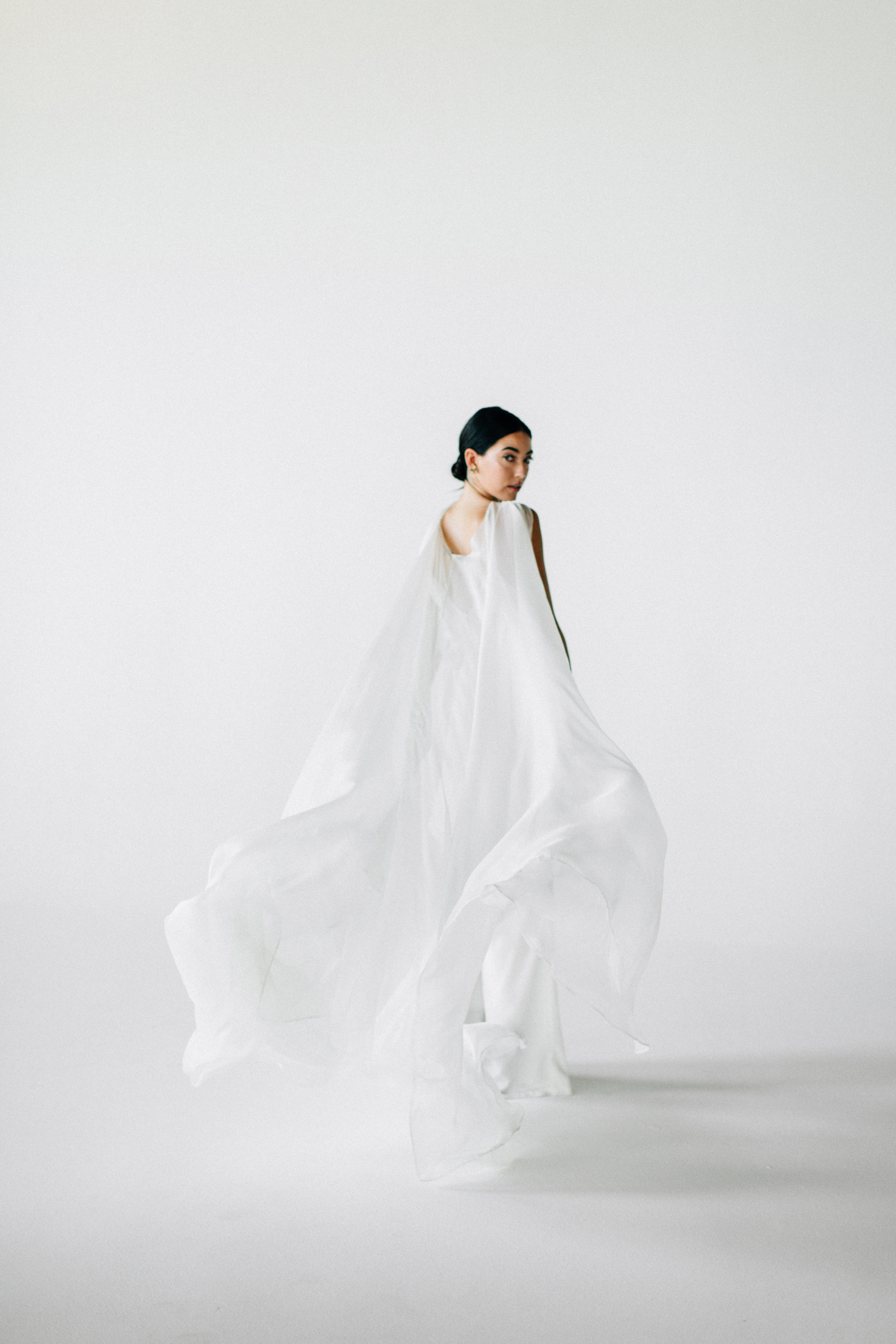 Modern and Minimal Bridal Fashion | Simply Charming Socials | Atlanta Wedding Planner