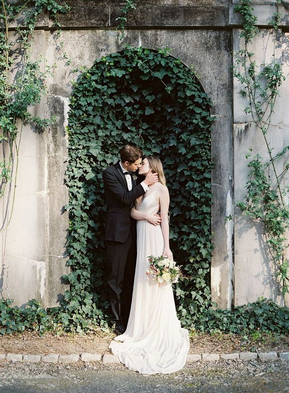 Romantic Wedding Portraits | Simply Charming Socials | Atlanta Wedding Planner