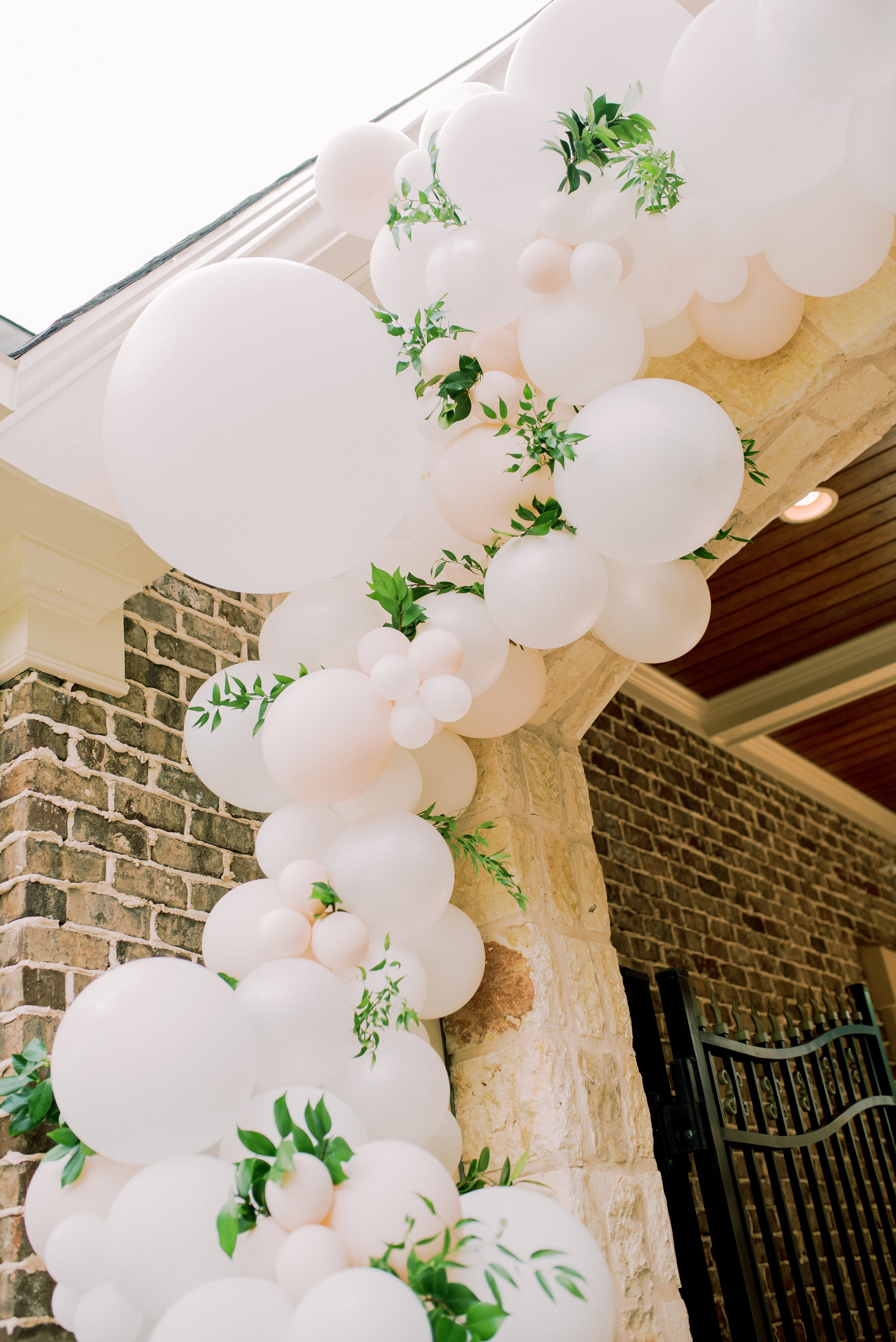 Balloon Arch | Simply Charming Social | Atlanta Event Planner