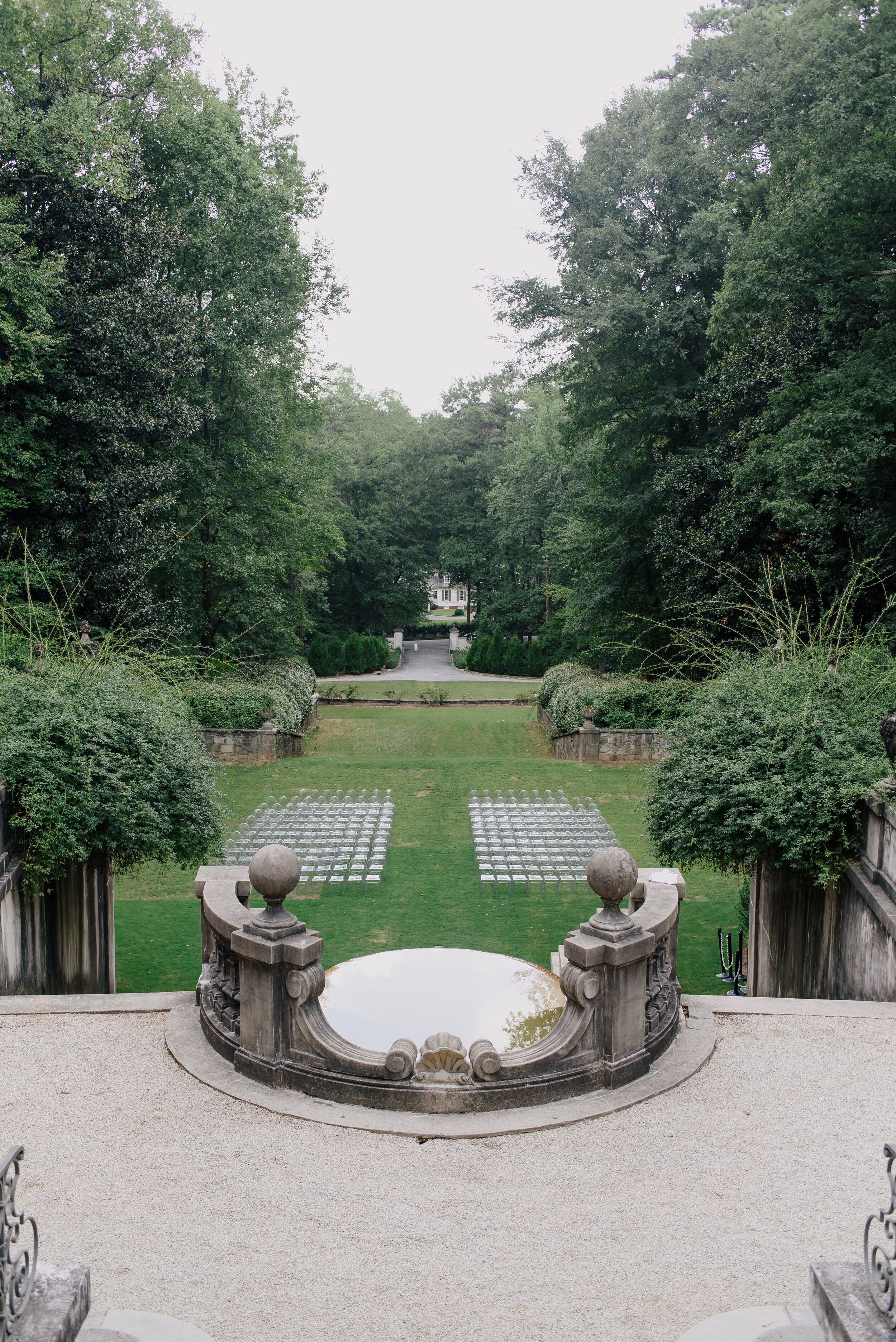 Outdoor Wedding Ceremony at The Swan House | Simply Charming Socials | Atlanta Wedding Planner