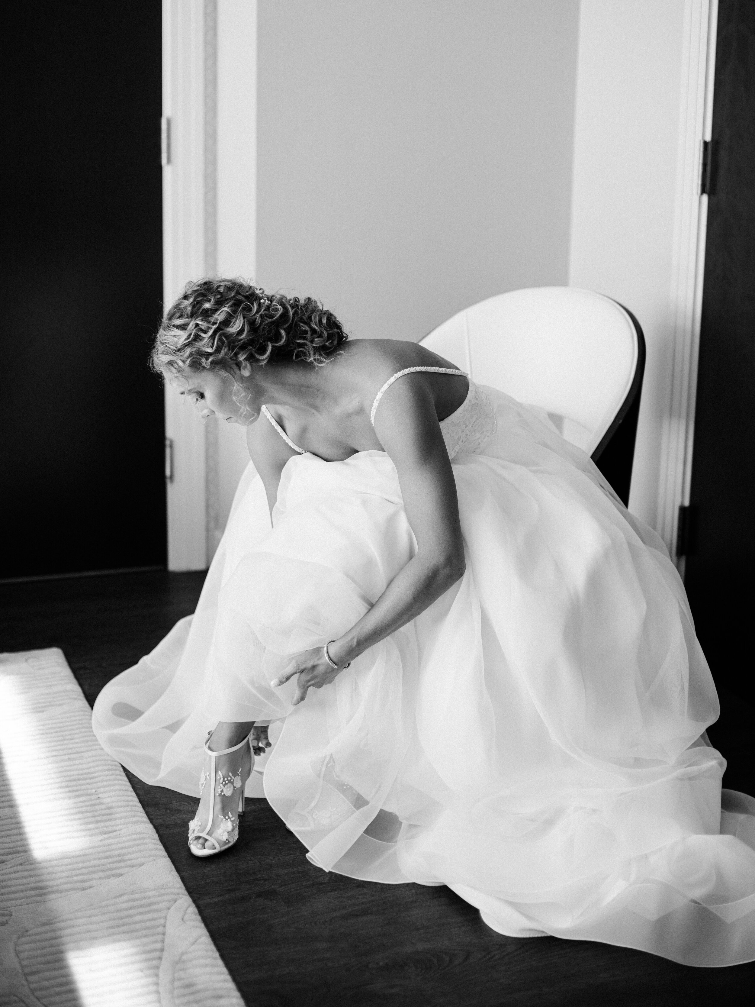 Bride Getting Ready | Simply Charming Socials  | Atlanta Wedding Planner