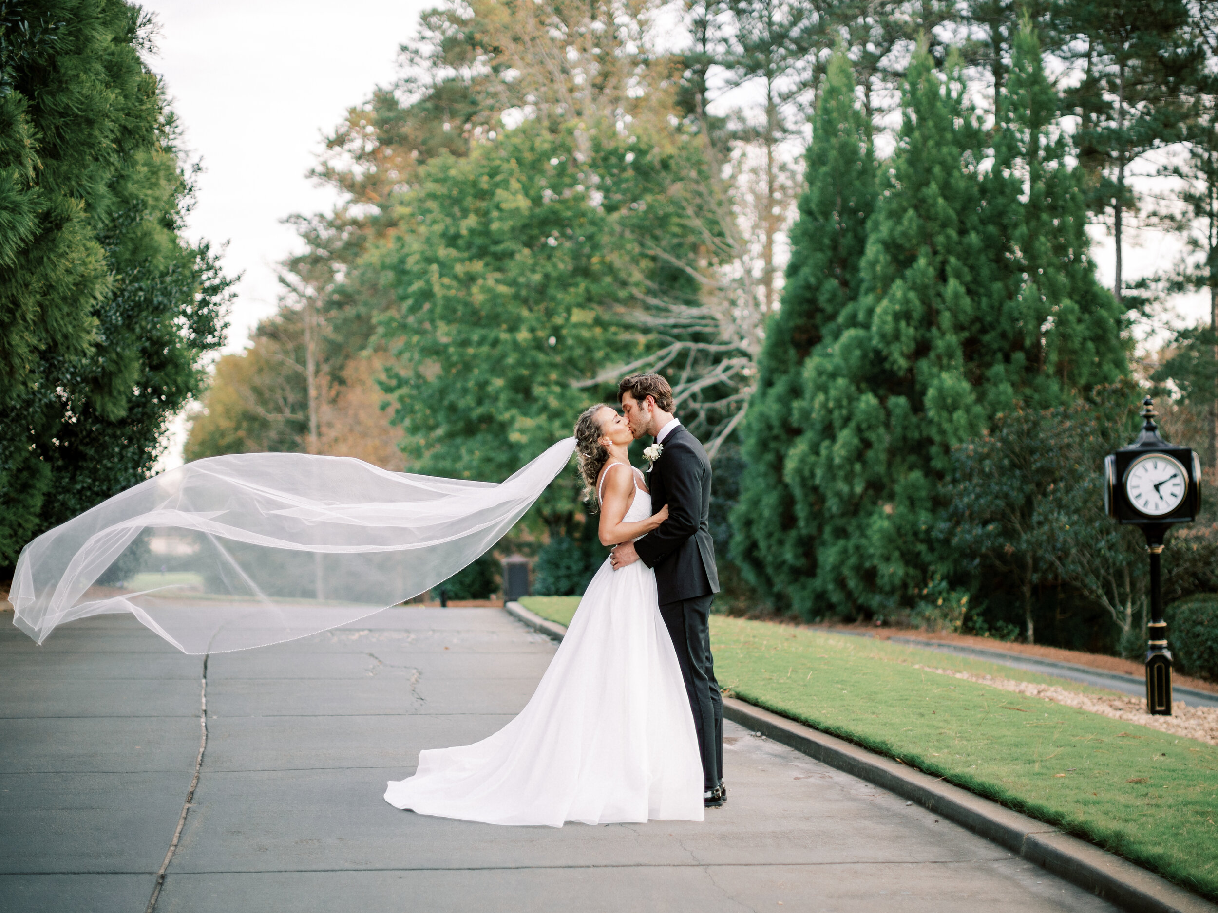 Bride and Groom Portraits | Simply Charming Socials  | Atlanta Wedding Planner