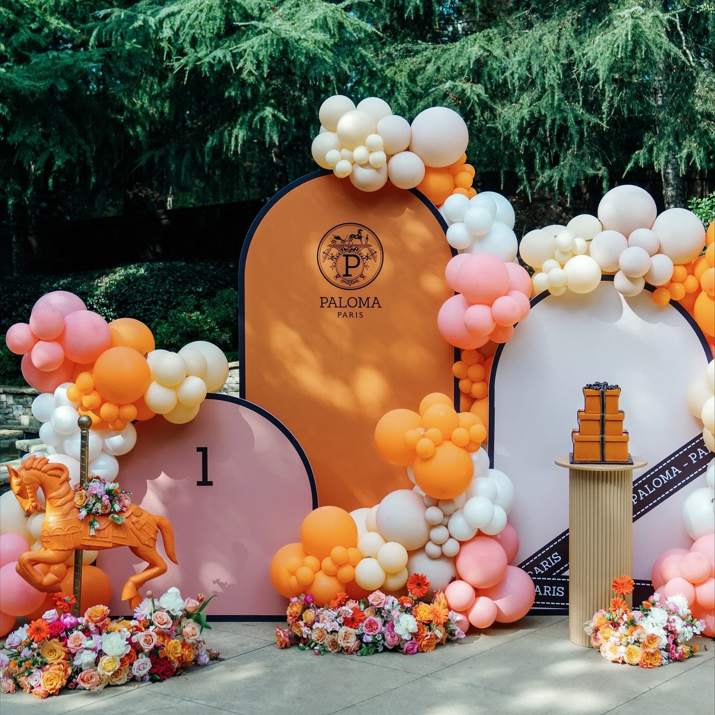 Pony rides &amp; pretty orange vibes for sweet Paloma 🐴 🧡 We celebrated the birthday girl with a Parisian, equestrian-themed f&ecirc;te, inspired by the iconic maison Herm&egrave;s. Lots of custom pretties made this such a fun party, and nature&rsq
