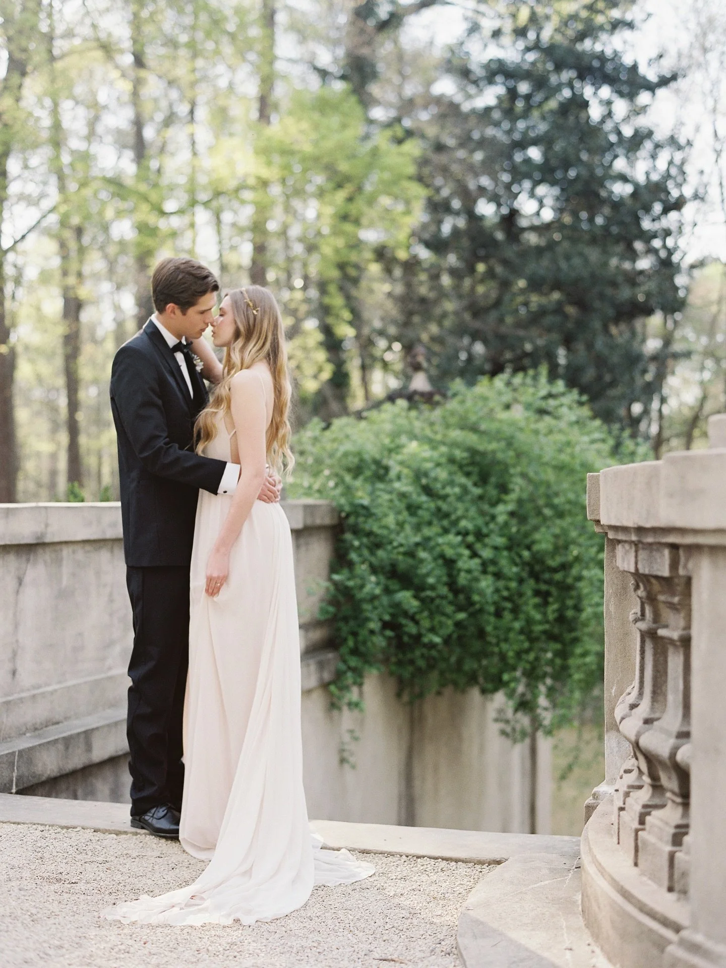 2016 | Twenty-sixteen was a numbers game, so here&rsquo;s a little round up from a decade ago. 

&ldquo;10 Things You Should Practice Before Your Big Day&rdquo;
9-teen x Quoted in @brides 
8 Weddings across the Southeast
&ldquo;7 Things Guests go Ban