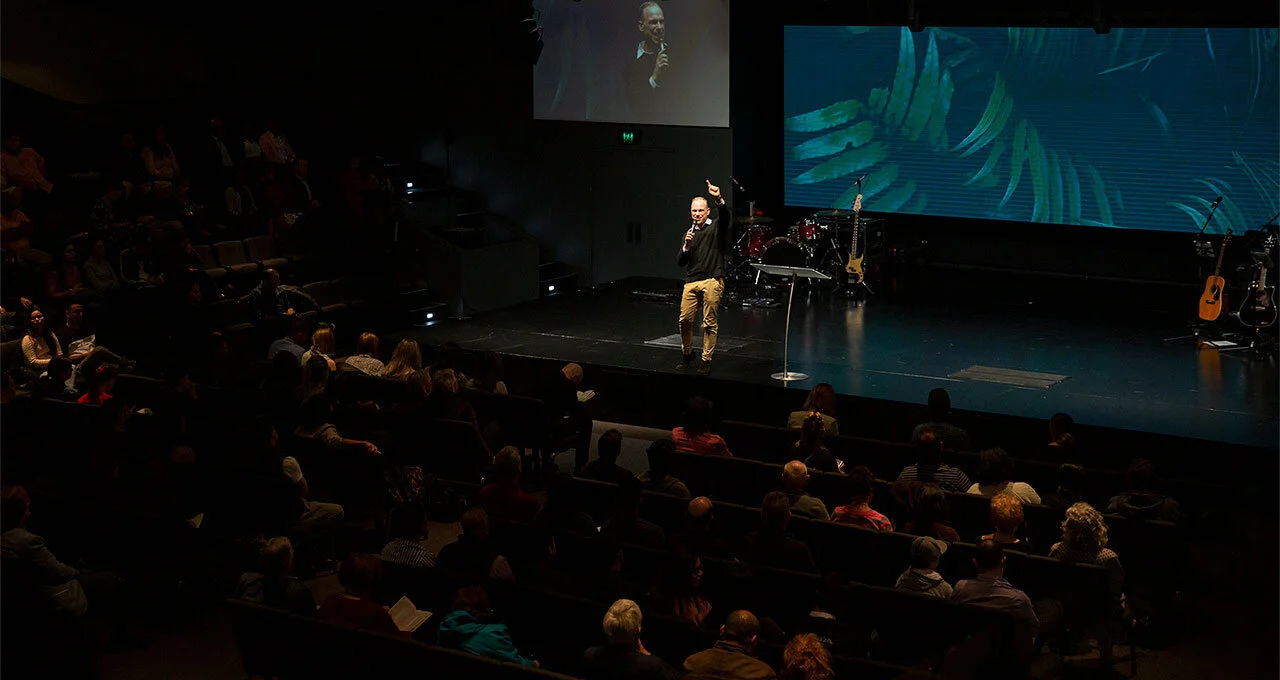 2019-10-20 AM WIDE.jpg