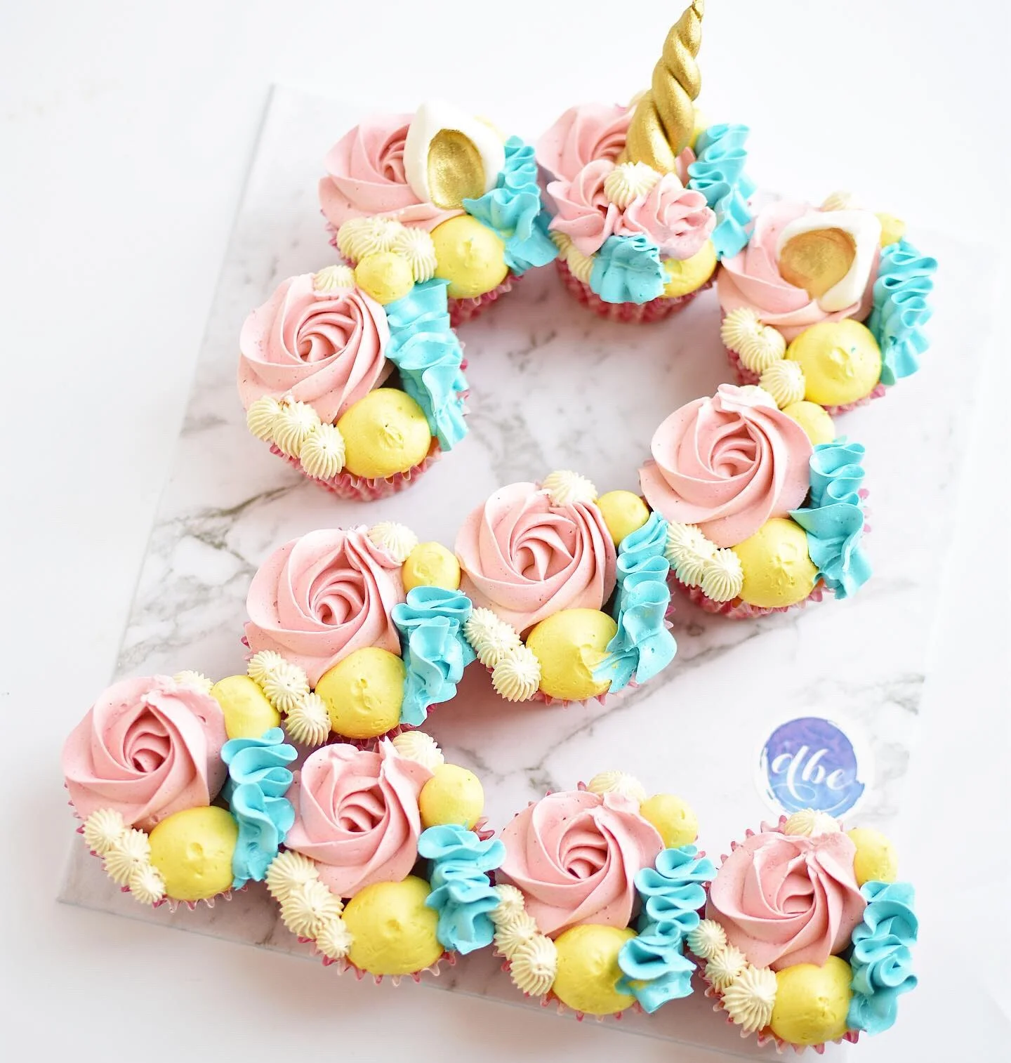 THEMED CUPCAKE PUL-LAPART One Digital or Letter. From $50 Feed upto 12 ( Spare cupcakes will be placed in a separate box if it does not fit on the board)