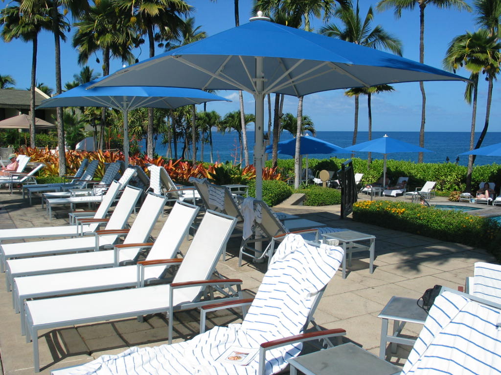 Jumbrella Marriott Hotel Wailea, Hawaii (1).jpg