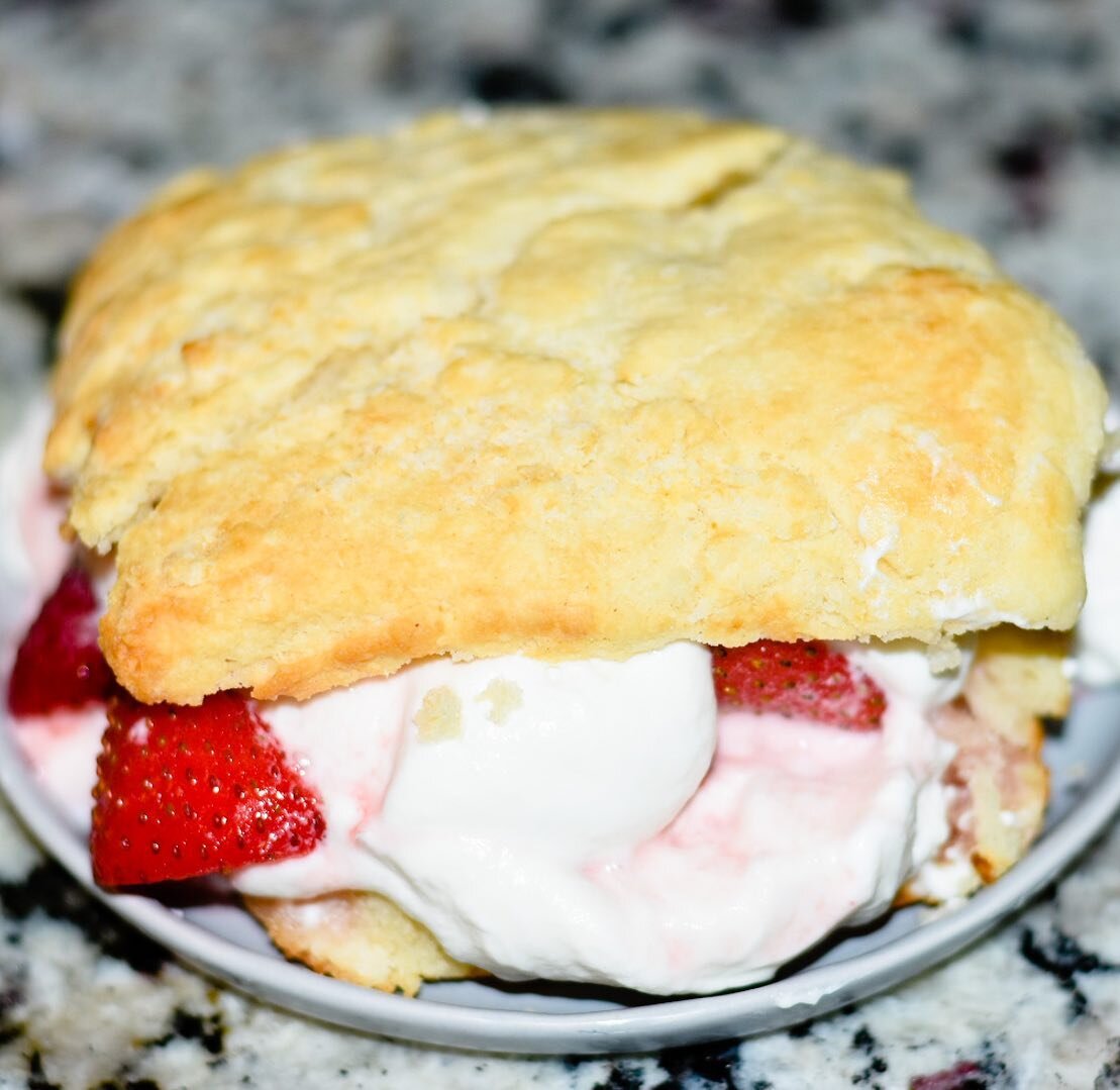 Strawberry Shortcake, the right way.
.
.
Whipped Cream, Strawberry Syrup, &amp; Biscuits all made from scratch!
.
.
We are now booking for October &amp; November. Can&rsquo;t wait to serve you 🥳