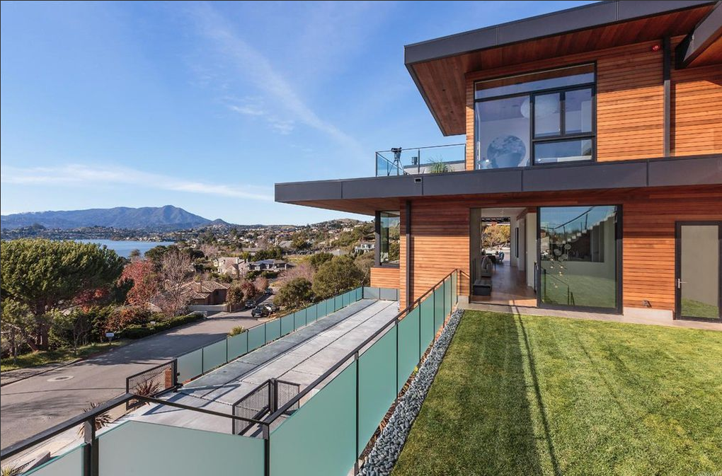 Screenshot 2018-02-27 01.33.47.png