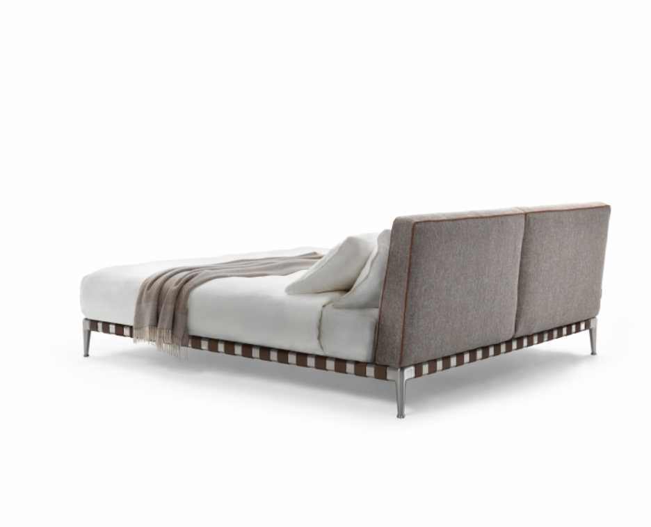 3A-FLEXFORM GREGORY BED. LEATHER BASE+BACK IN FABRIC (1).png