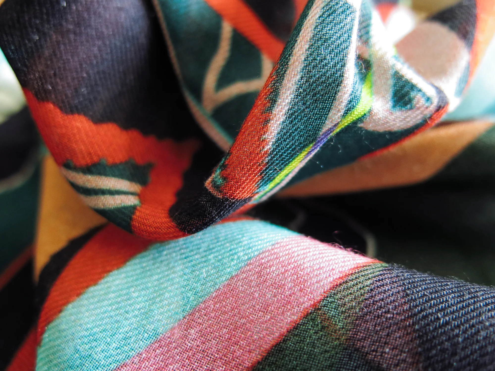 carlo-scanagatta_luxury-italian-scarf_cashmere-modal_costiera_04.jpg