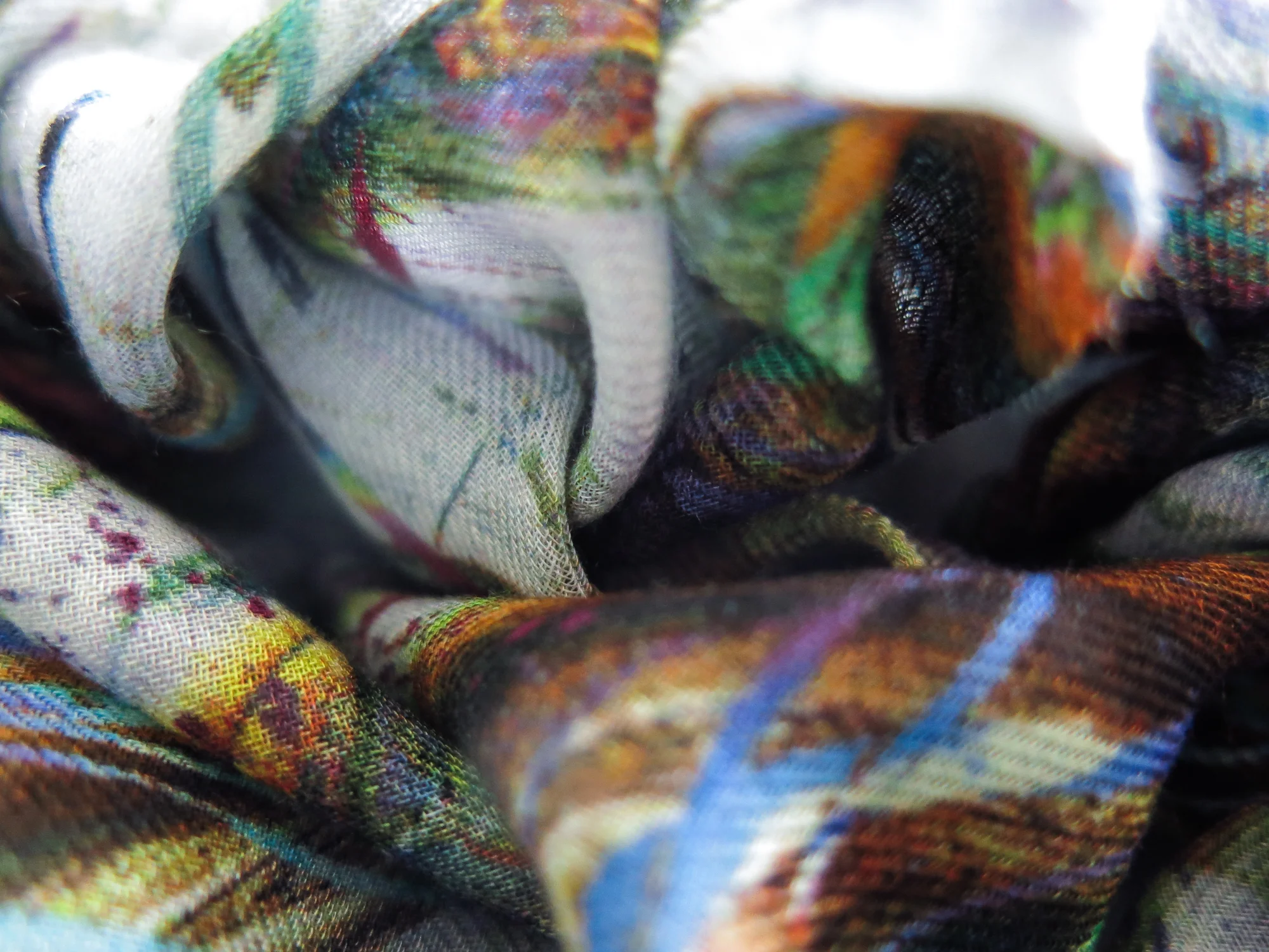 carlo-scanagatta_luxury-italian-scarf_cashmere-modal_sim-m15_04.jpg