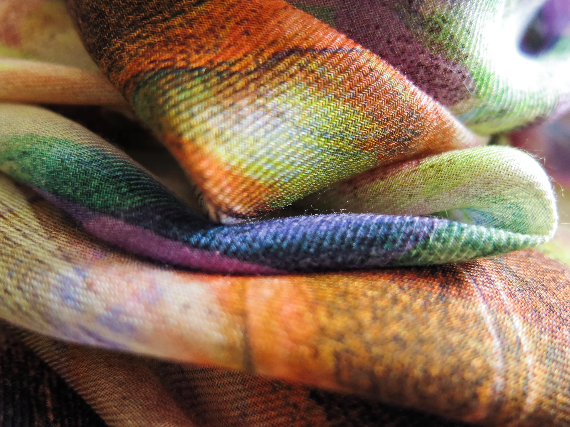 carlo-scanagatta_luxury-italian-scarf_cashmere-modal_sim-sp11_04.jpg