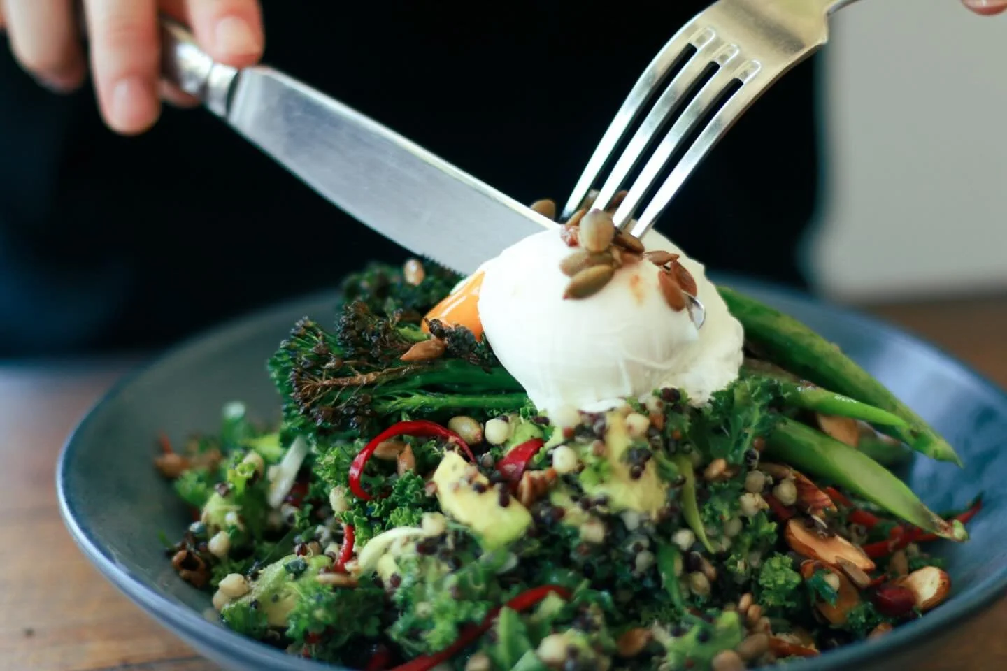 SUPER SALAD broccolini, kale, avocado, black quinoa, buckwheat, toasted nuts &amp; seeds, pomegranate, poached egg, salsa
verde.
.
.
.
.
.
#thelittlebanksia #southperth #kensington #perthcafe #perthfood #urbanlistperth #breakfastinperth #pertheats