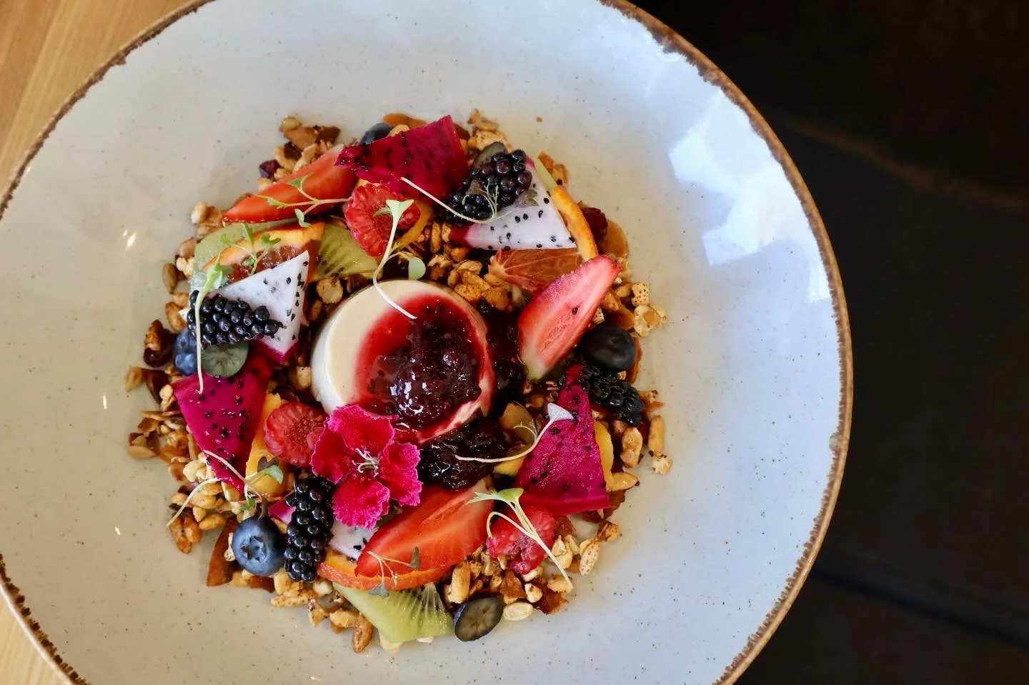VANILLA &amp; EARL GREY YOGHURT PANNA COTTA toasted buckwheat &amp; almond granola, seasonal fruit, blackberry &amp; yuzu
compote.
.
.
.
.
.
#thelittlebanksia #southperth #kensington #perthcafe #perthfood urbanlistperth breakfastinperth pannacotta