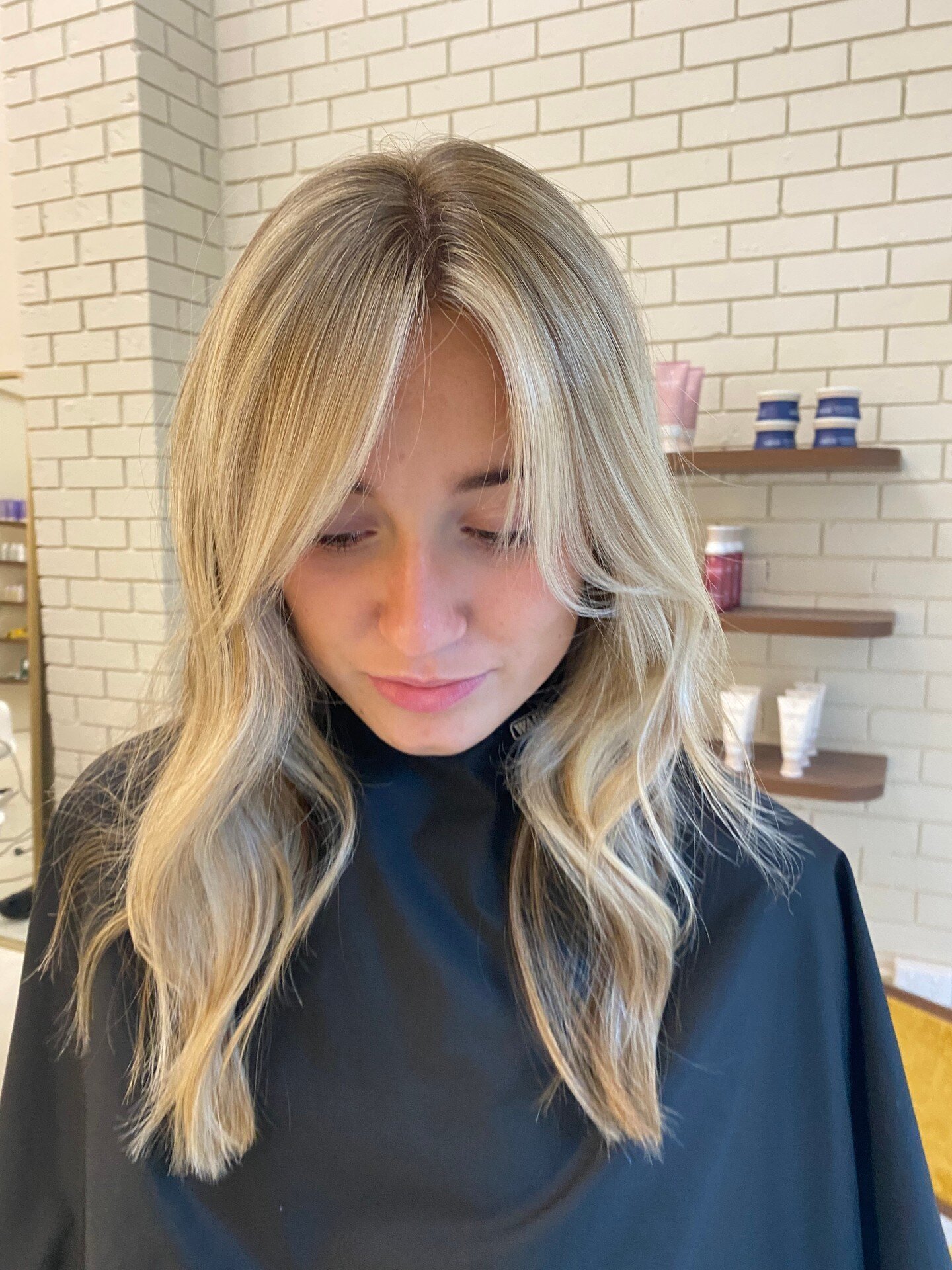 We are experts at personalising your colour to your individual needs during your consultation with us. Face framing and a soft lived in blonde for this beautiful client ✨
*
*
*
#blondespecialist #blondebalayage #beachyblonde #livedinblonde #livedinha