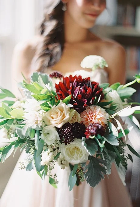 https://www.brides.com/gallery/dahlia-wedding-bouquet-ideas?mbid=social_pinterest