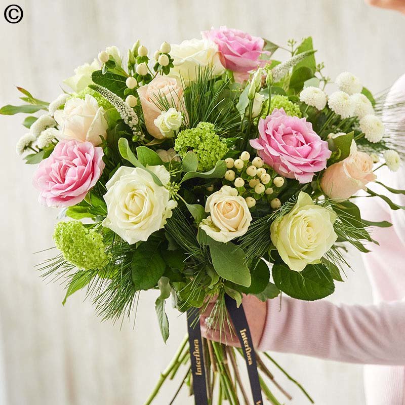 Bespoke Lavish Winter Bouquet — Born to Bloom