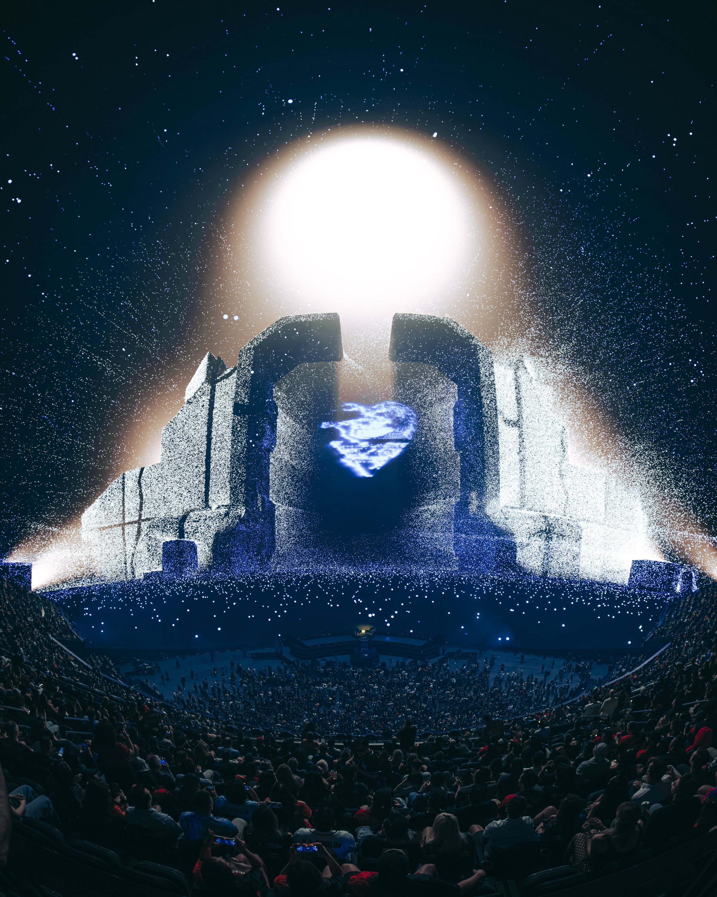 Illenium_Sphere_2026_0313_204729-_ALIVE.jpg