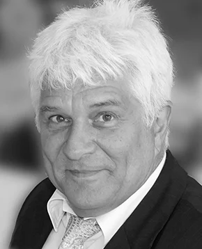 Christian Tessen Chief Marketing Officer (CMO)