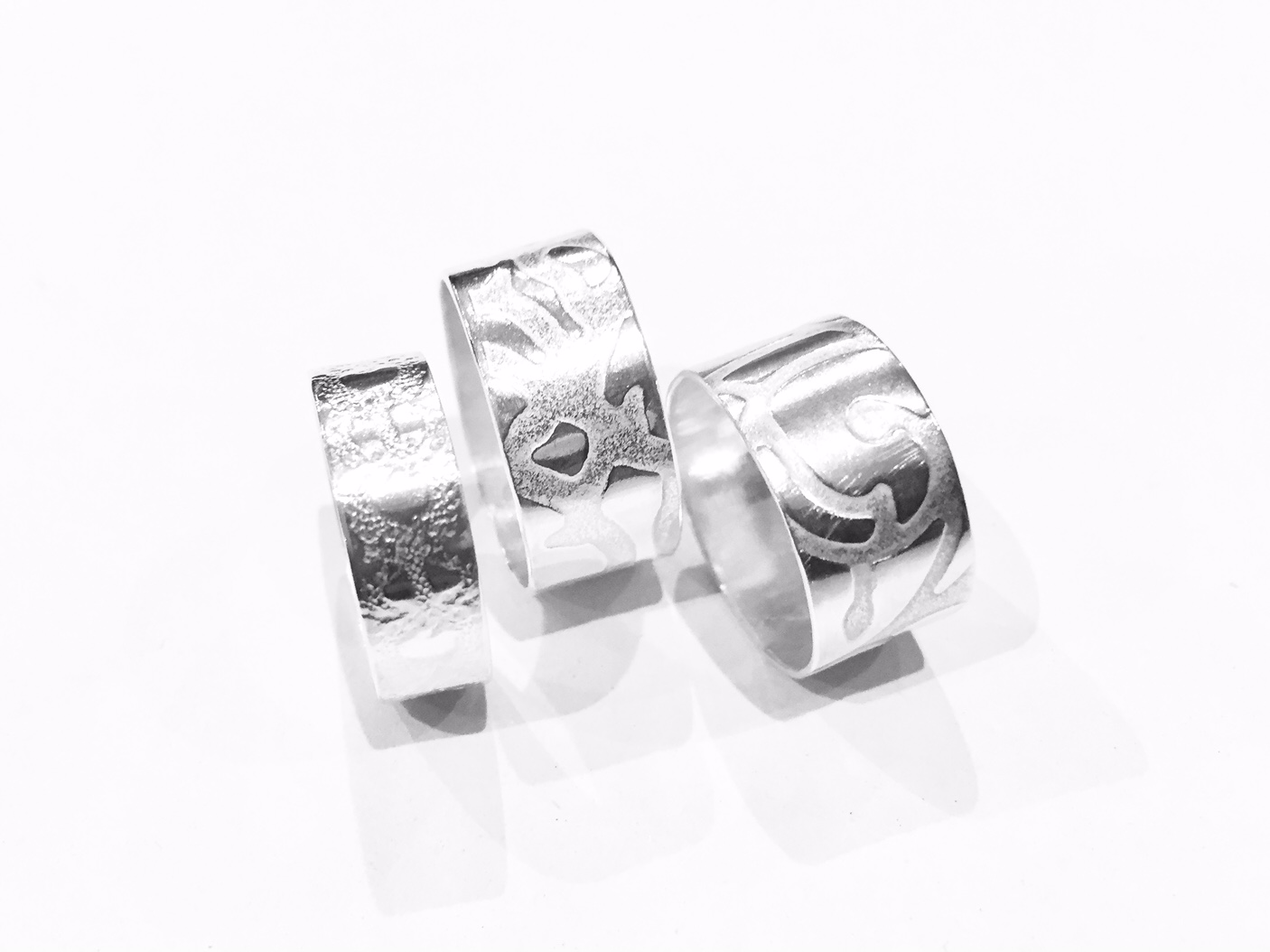 bg-silver-rings-2.jpeg