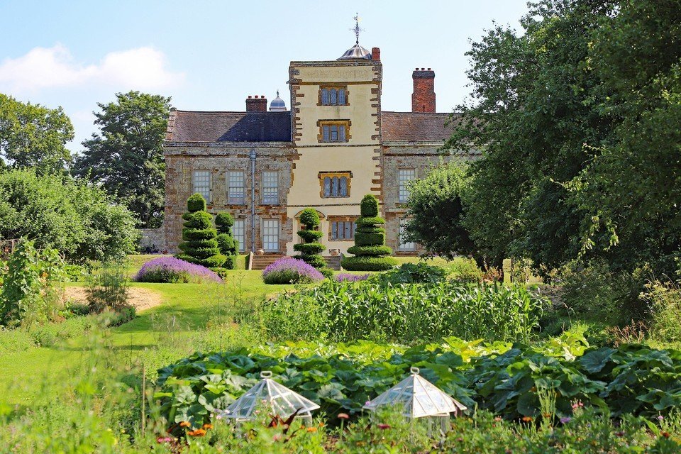 Canons Ashby