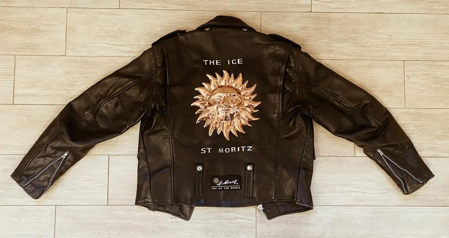 Officina Gambacorta custom leather jacket at the International Concours of Elegance, THE ICE, St. Moritz 🌞 January 2026 @theicestmoritz @stmoritz 

&mdash;
We make custom leather jackets シ Made in Tuscany, Italy 🇮🇹 Fatto a mano, slow fashion, made