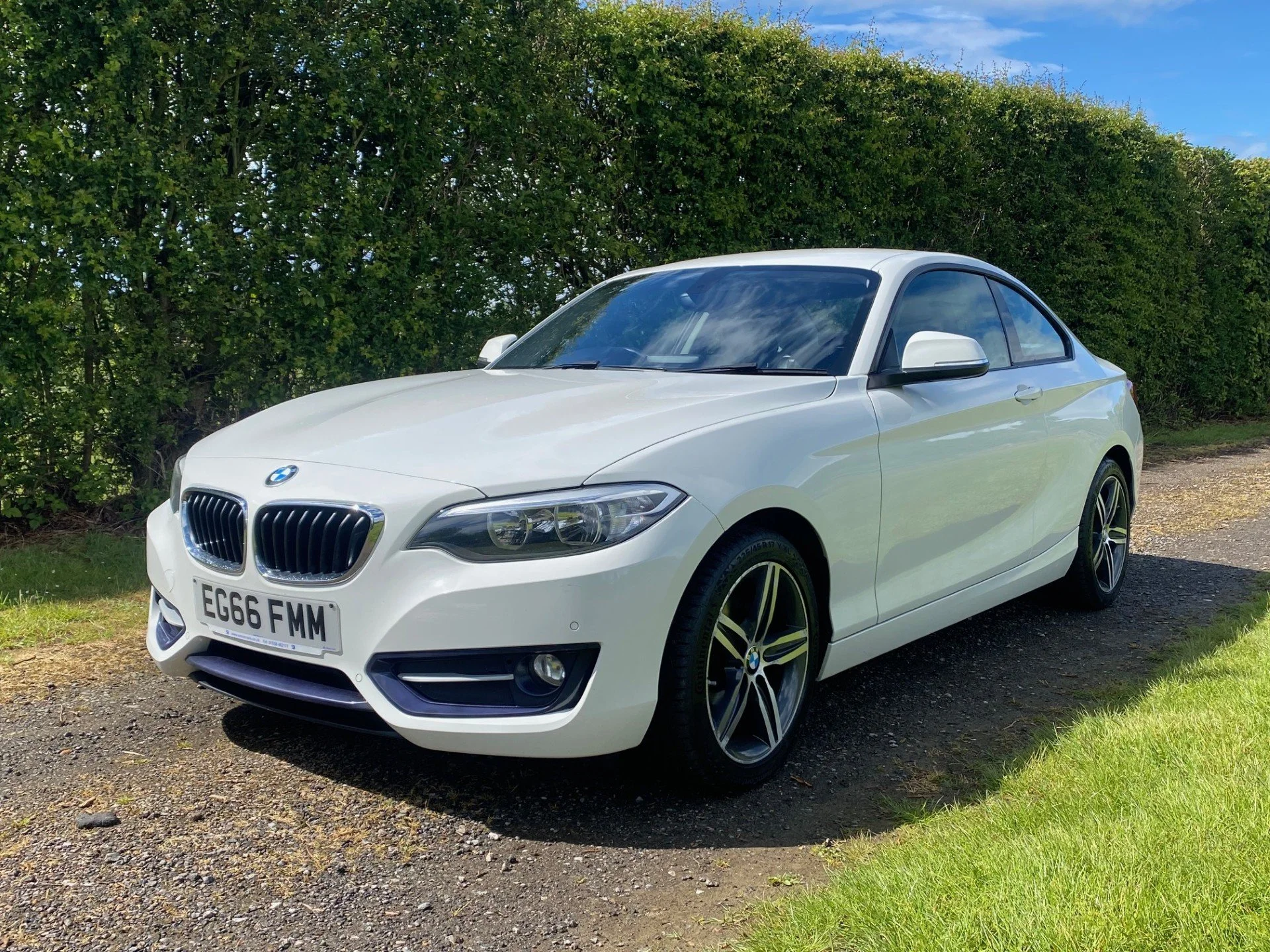 BMW 218i Sport - 8 Speed Auto