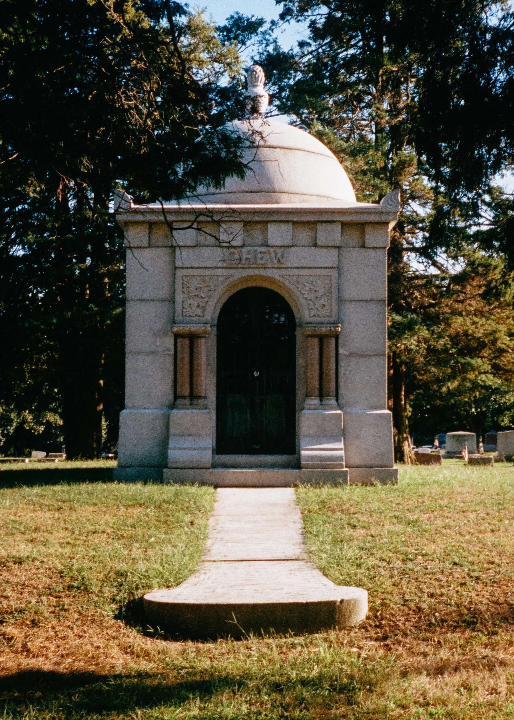 Tomb.jpg