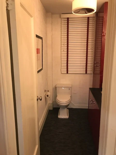 Bathroom 1.JPG