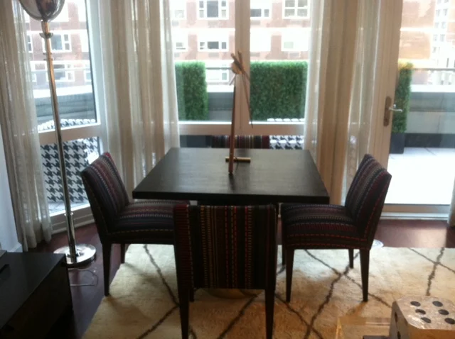DIning 1.jpg