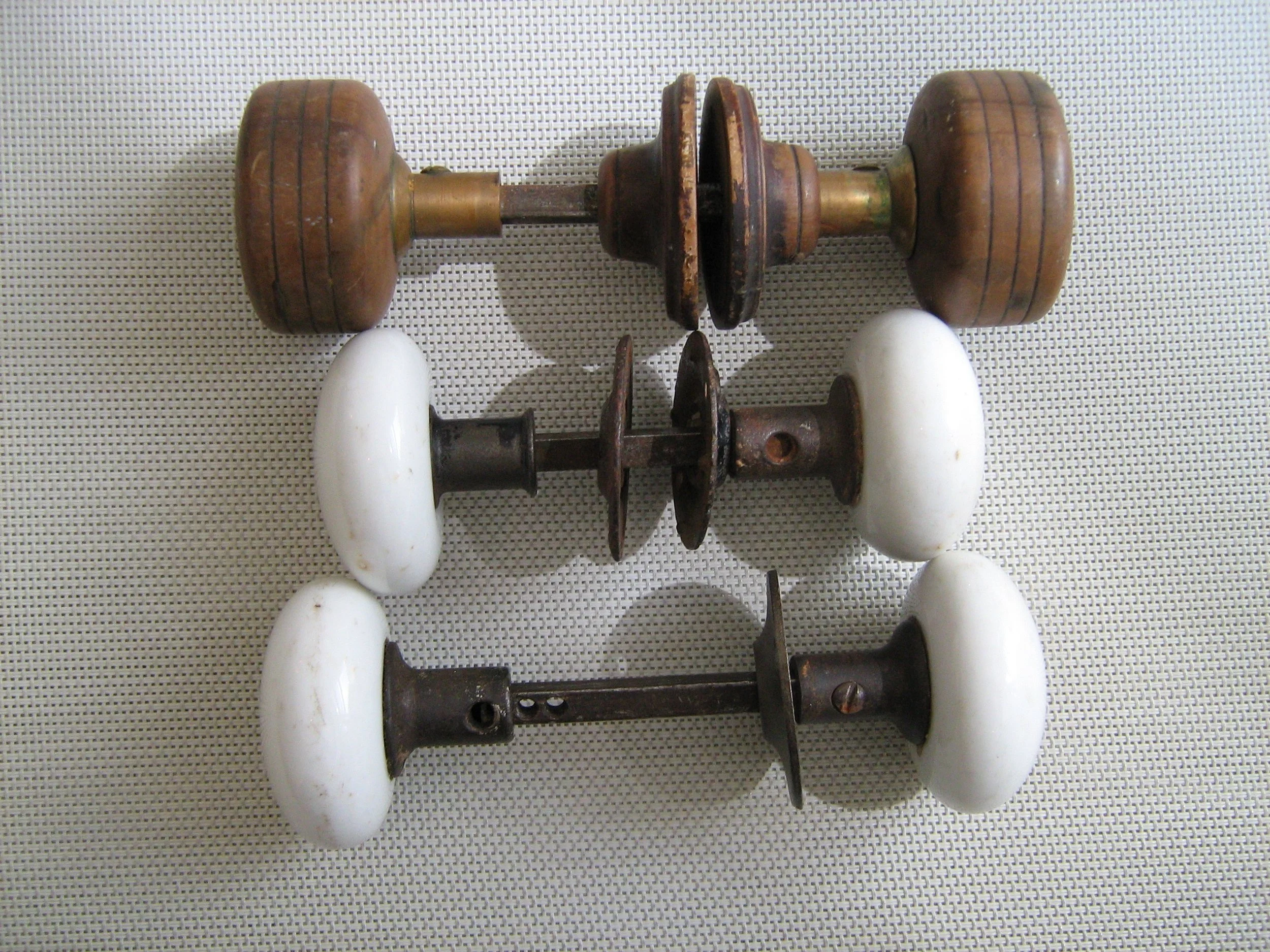 Olde Good Things Door Knobs.JPG