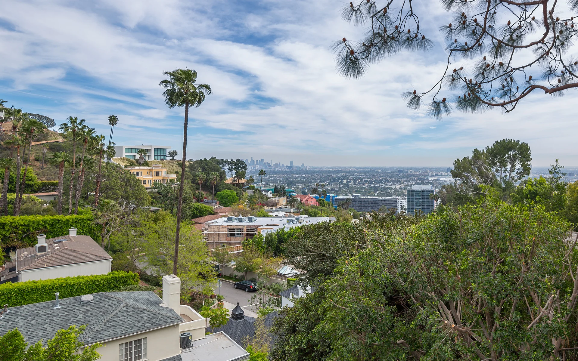 1450SunsetPlazaDr_1.jpg